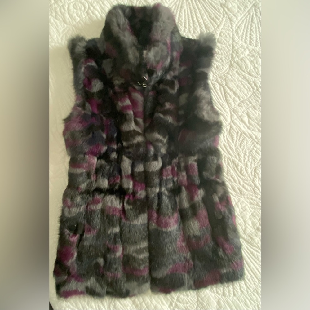 Dyed printed long hair rabbit fur vest, size medium by Jocelyn